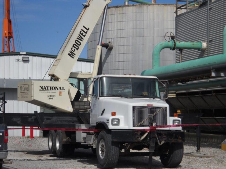 Crane Rentals in Keokuk, Iowa